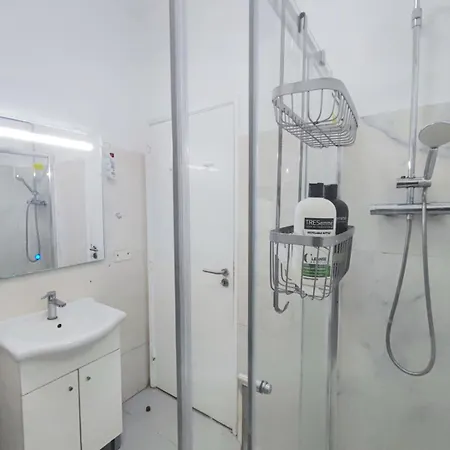 Laxuries For Rent 홈스테이 *