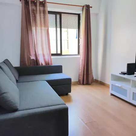 Homestay Laxuries For Rent Odivelas (Lisbon)